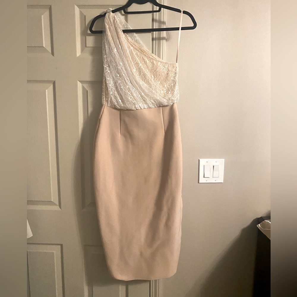 Lace Midi dress